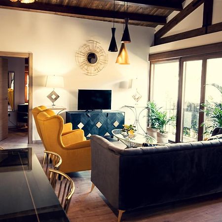 Apartamentos En El Valle Del Jerte Flores Para Angela Cabezuela Del Valle Eksteriør bilde