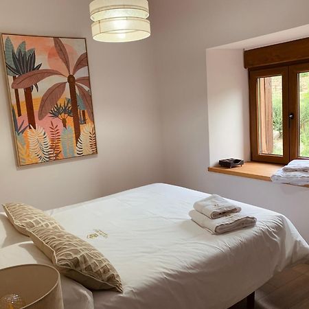 Apartamentos En El Valle Del Jerte Flores Para Angela Cabezuela Del Valle Eksteriør bilde