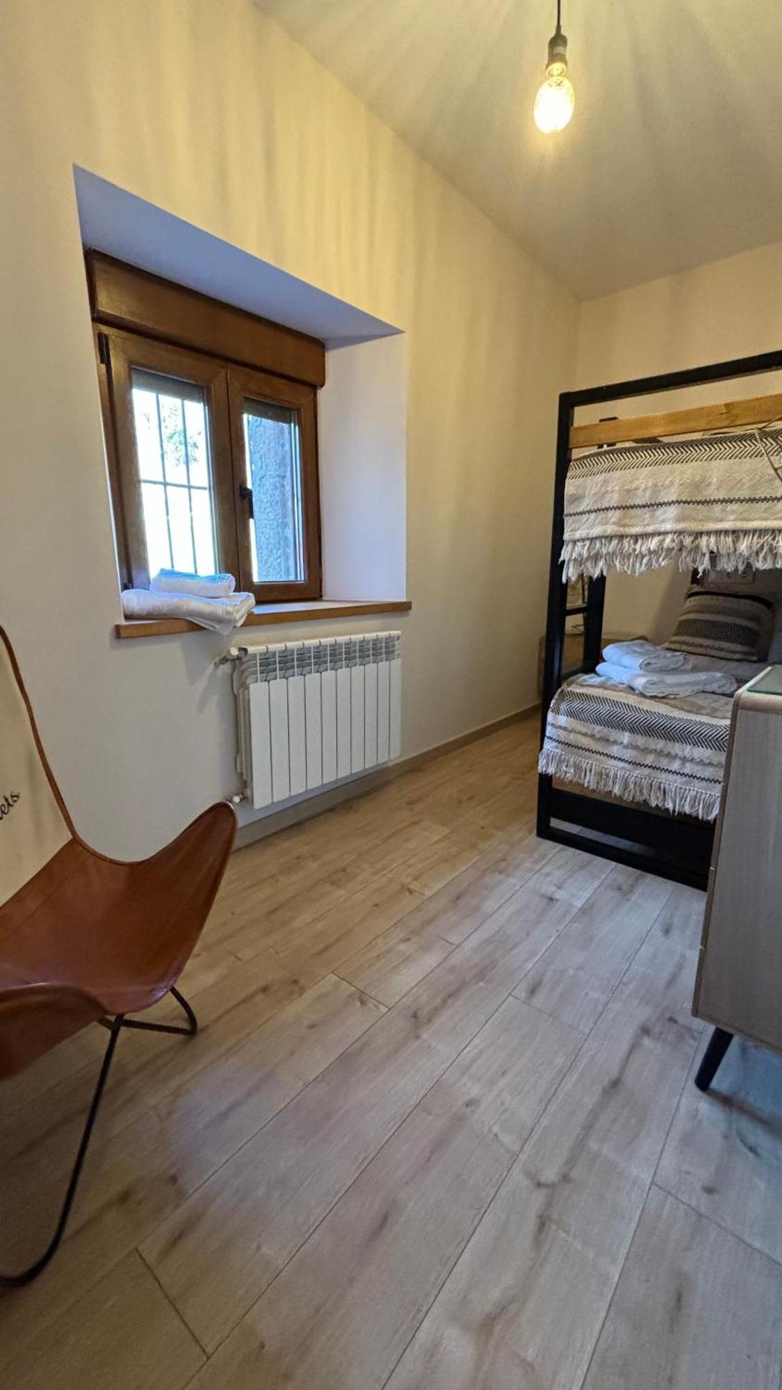 Apartamentos En El Valle Del Jerte Flores Para Angela Cabezuela Del Valle Eksteriør bilde