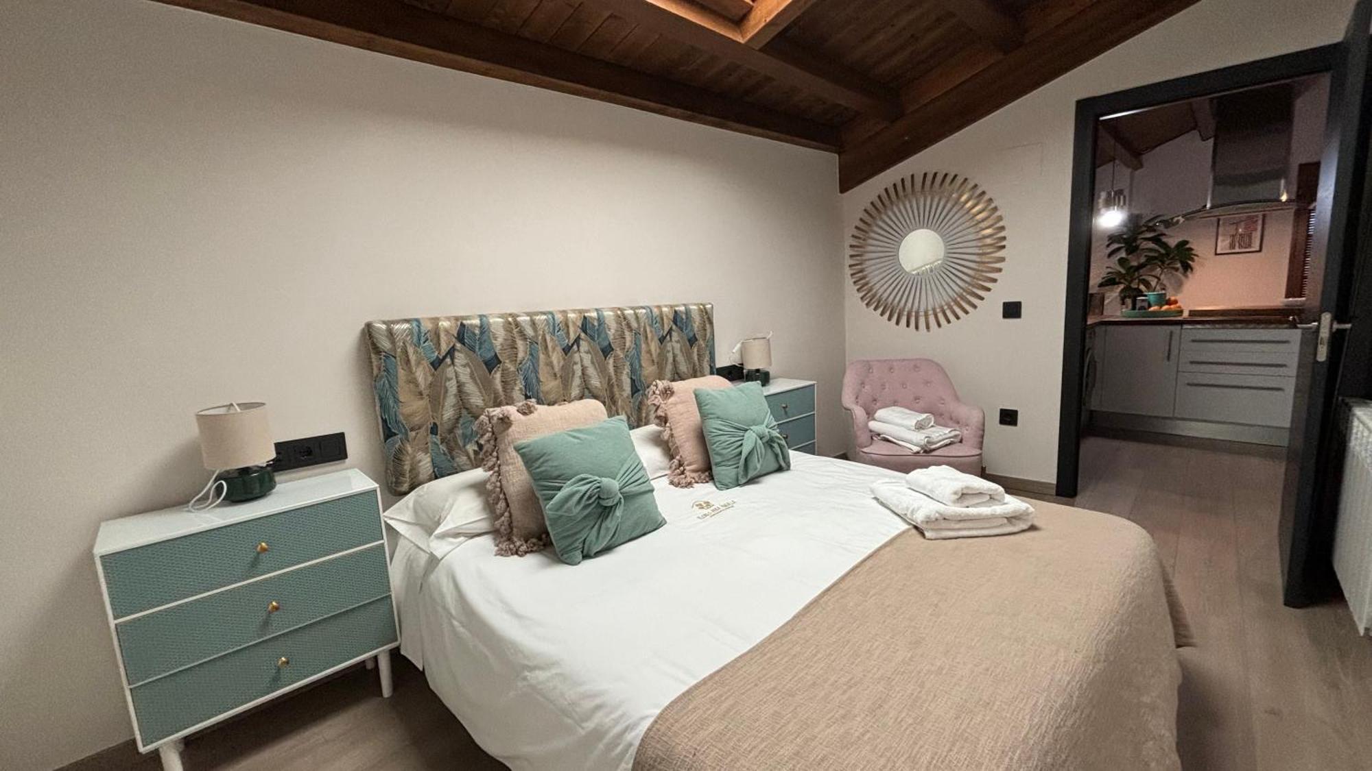Apartamentos En El Valle Del Jerte Flores Para Angela Cabezuela Del Valle Eksteriør bilde
